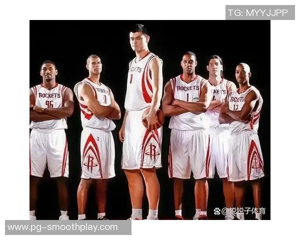 姚明与乔丹同框合影展现篮球传奇的友谊与荣耀瞬间 姚明与乔丹同框合影展现篮球传奇的友谊与荣耀瞬间