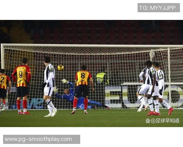 德甲激战曼联小胜本菲卡神奇扑救引发全场热议与争议判罚