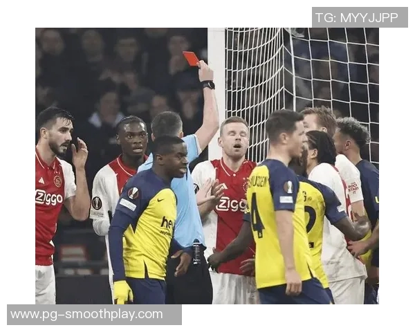 欧联杯经典对决巴萨逆转AC米兰引发争议判罚全场沸腾 欧联杯经典对决巴萨逆转AC米兰引发争议判罚全场沸腾