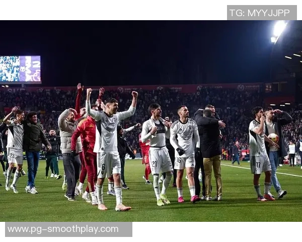 国王杯激战平局皇马与巴萨鏖战90分钟乌龙球成焦点解析 国王杯激战平局皇马与巴萨鏖战90分钟乌龙球成焦点解析